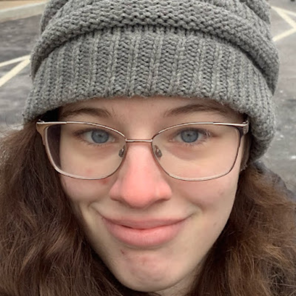 Meet your Posher, Elise